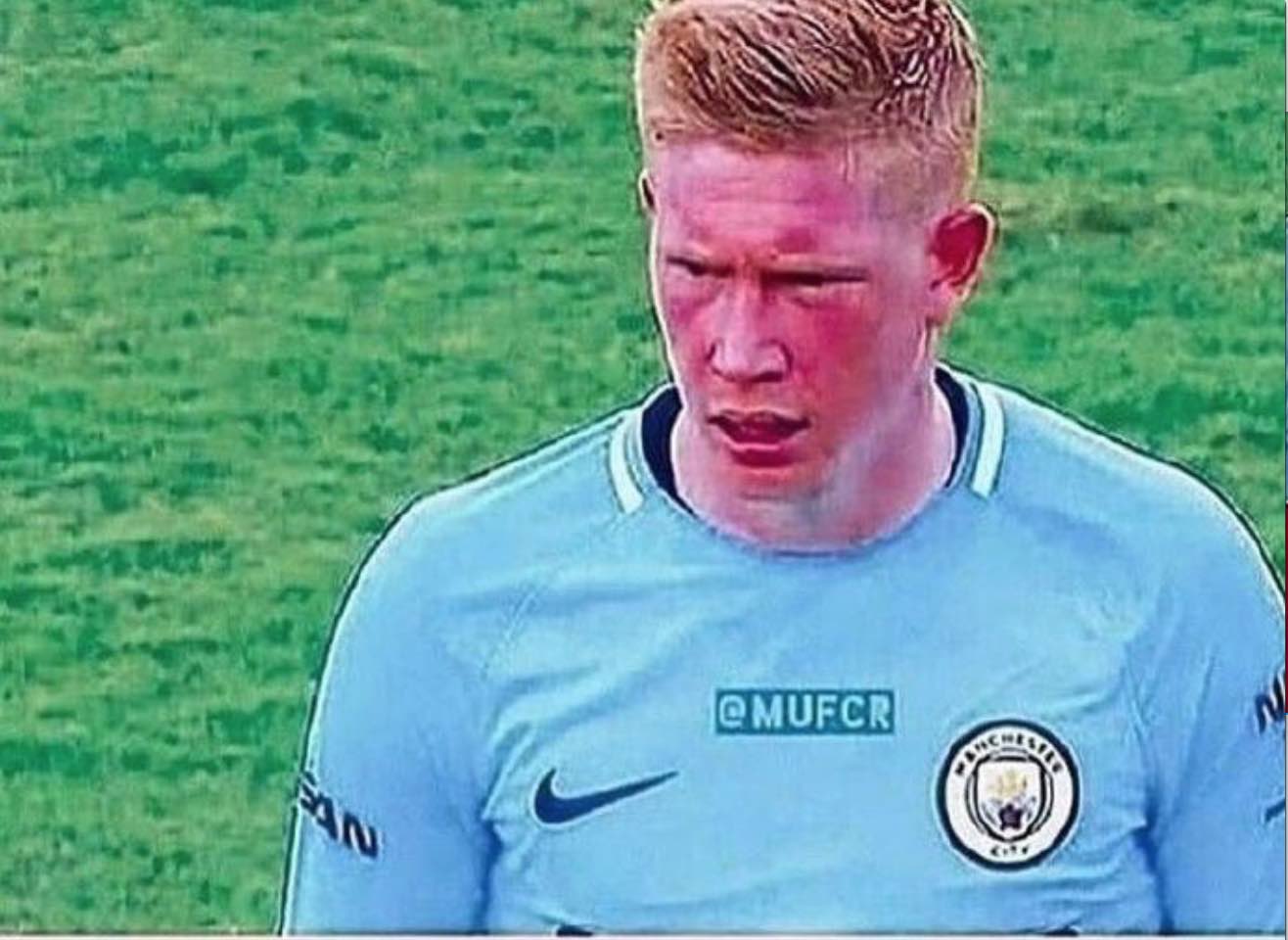 F1中国大奖赛：皮亚斯特里夺冠 迈凯伦车队包揽前二